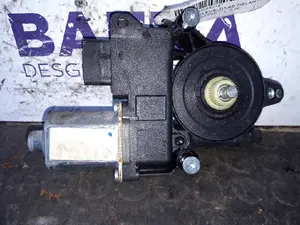 Foto de MOTOR ELEVALUNAS DELANTERO DERECHO SIN MARCA SIN MODELO foto 2