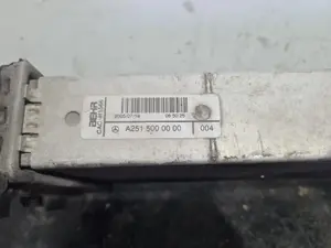 Foto de INTERCOOLER MERCEDES-BENZ CLASE ML (BM 164) referencia A2515000000 foto 3