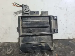 Foto de CENTRALITA MOTOR UCE RENAULT MEGANE II CLASSIC BERLINA referencia 8200334419