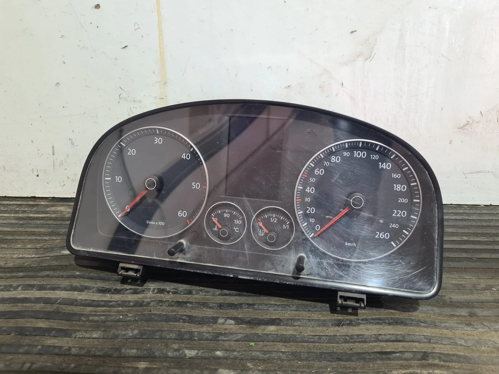 Foto de CUADRO INSTRUMENTOS VOLKSWAGEN TOURAN (1T1) referencia 1T0920872F
