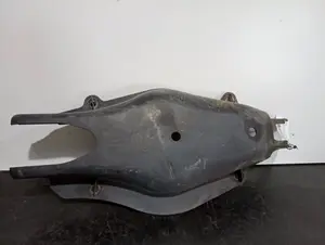Foto de BRAZO SUSPENSION INFERIOR TRASERO DERECHO MERCEDES-BENZ CLASE C (BM 204) BERLINA referencia A2043521688