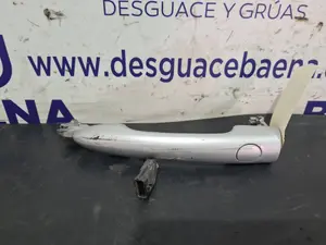 Foto de MANETA EXTERIOR TRASERA IZQUIERDA SIN MARCA SIN MODELO referencia 8200289825