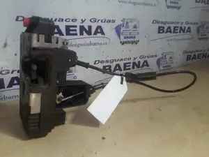 Foto de CERRADURA PUERTA TRASERA DERECHA OPEL CORSA C referencia 14855 foto 2