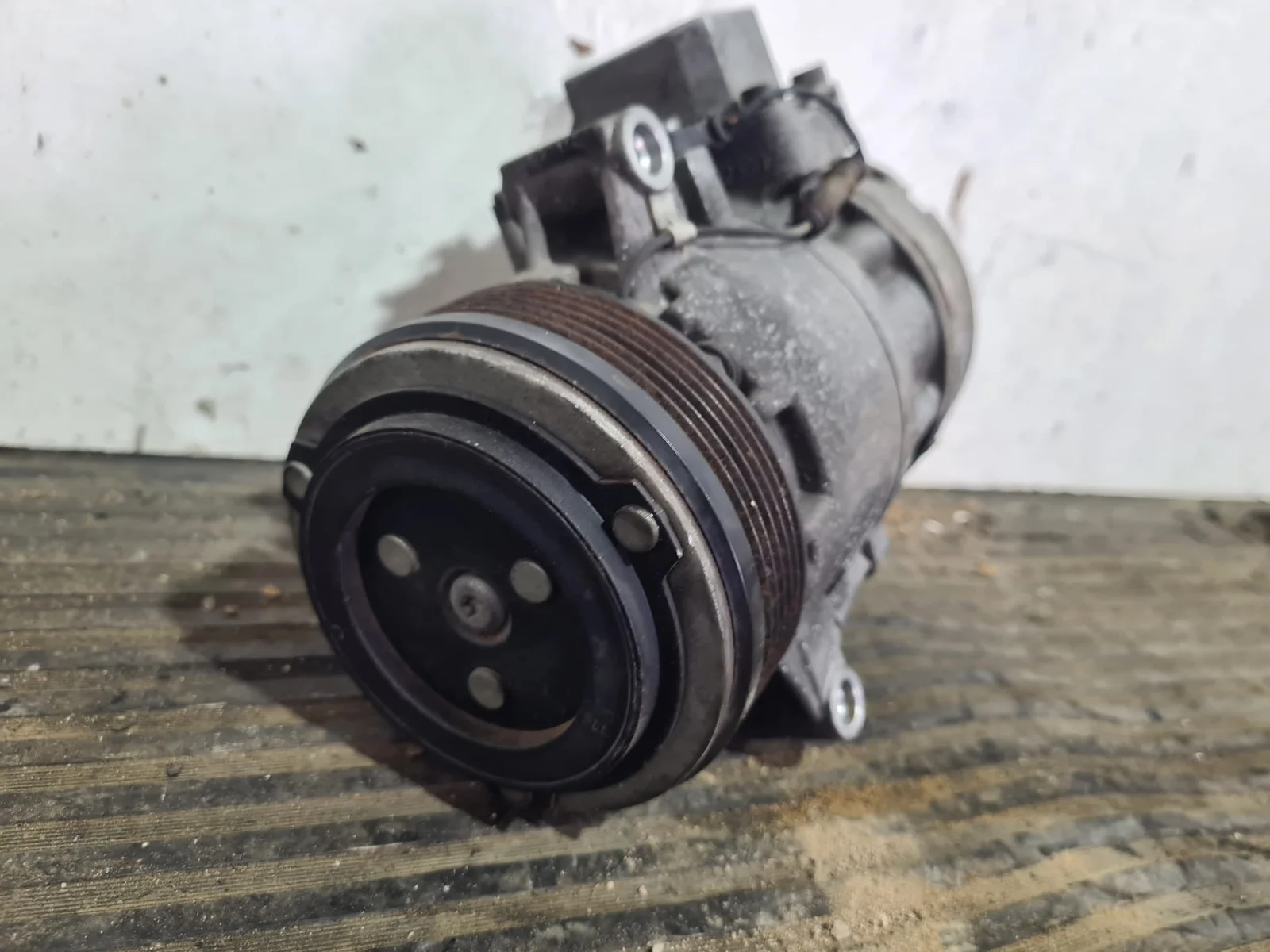 Foto de COMPRESOR AIRE ACONDICIONADO BMW SERIE X3 (E83) referencia A41011B23005