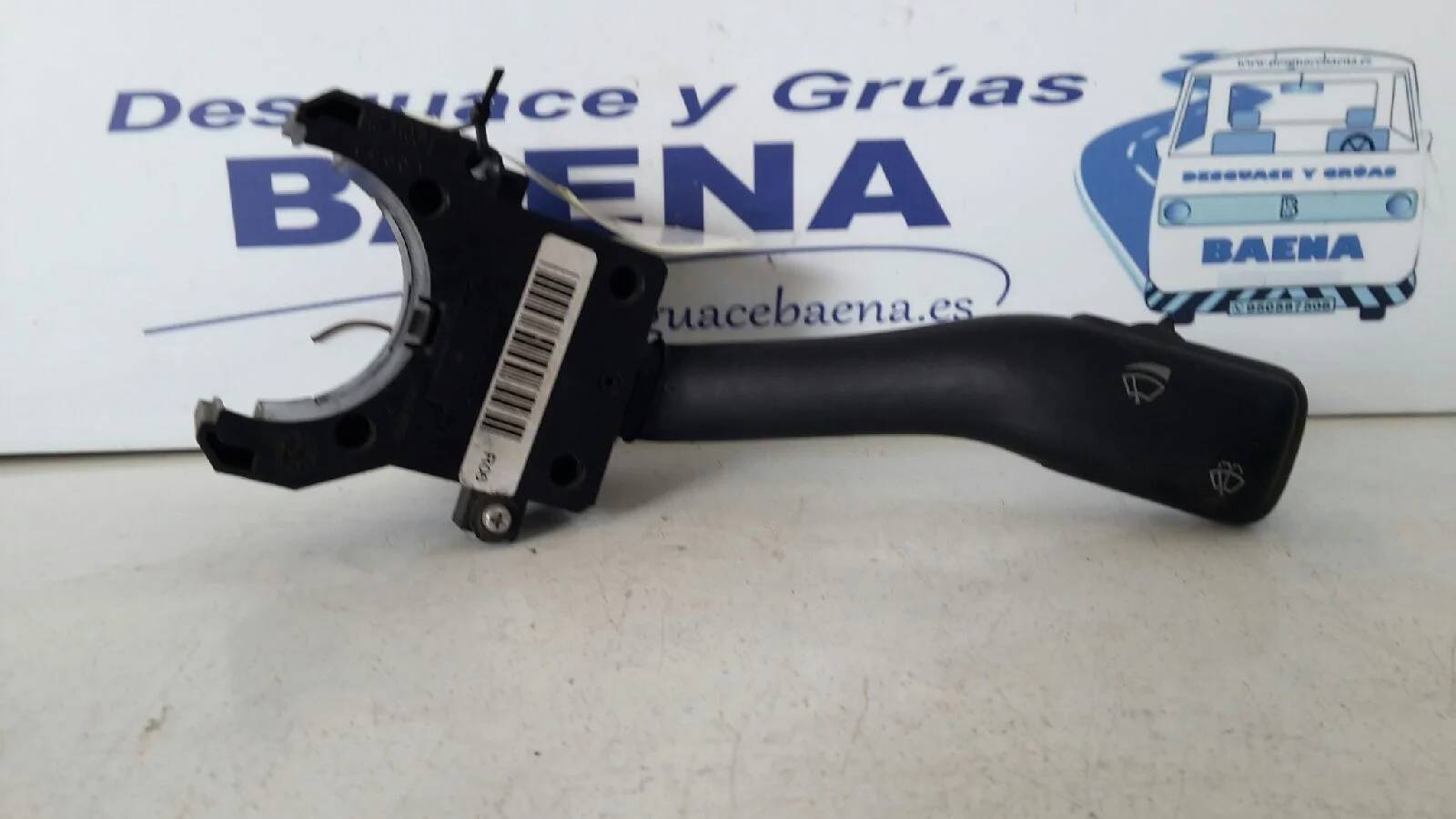 Foto de MANDO LIMPIA SIN MARCA SIN MODELO referencia 4B0953503E