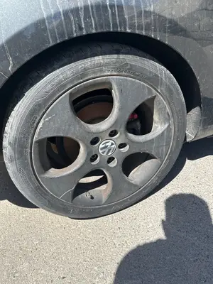Foto de MANGUETA TRASERA DERECHA VOLKSWAGEN GOLF VI (5K1)(10.2008)