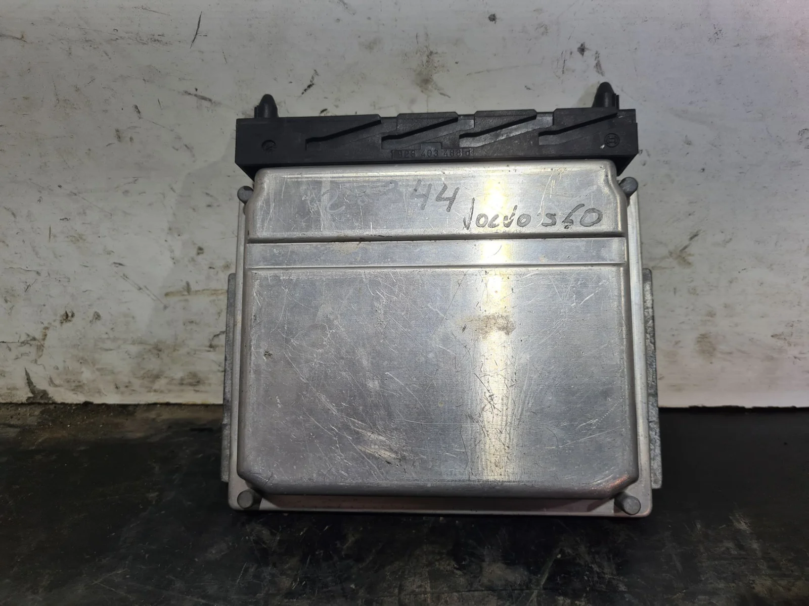 Foto de CENTRALITA MOTOR UCE VOLVO S60 BERLINA referencia 0281011078