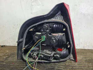 Foto de PILOTO TRASERO DERECHO VOLVO S80 BERLINA referencia 9154479 foto 4