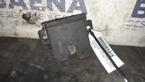 Foto de CERRADURA MALETERO / PORTON SIN MARCA SIN MODELO referencia 7L6827505