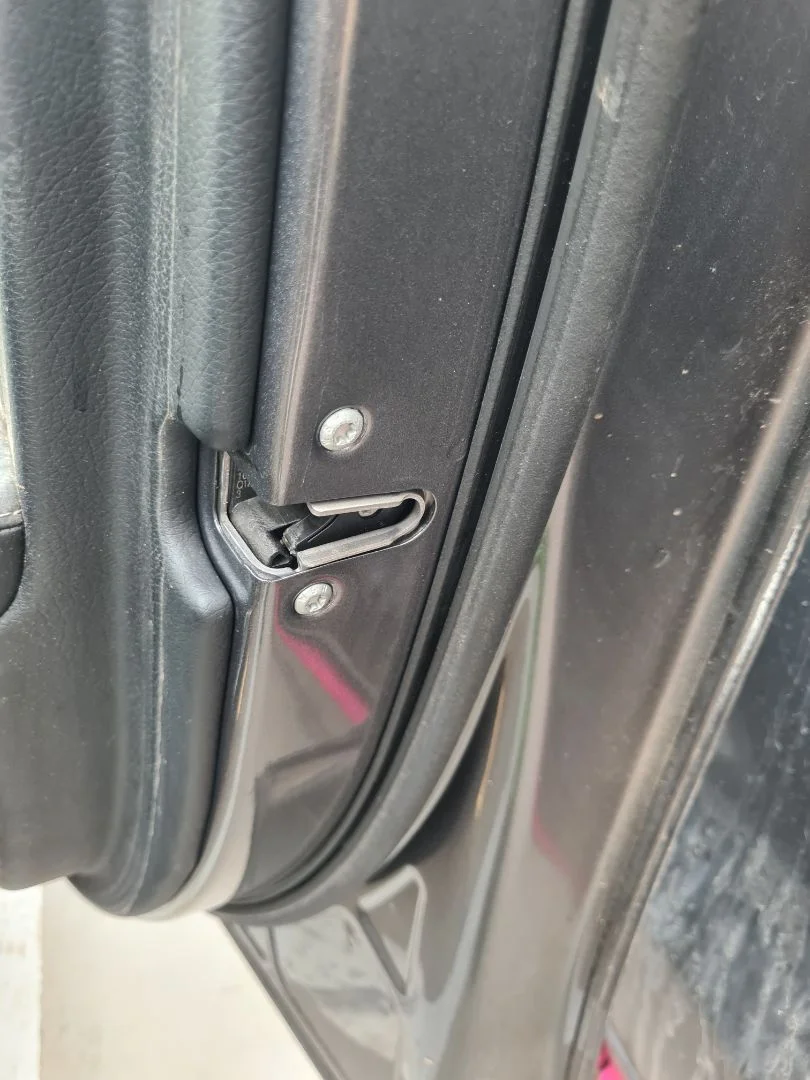 Foto de CERRADURA PUERTA DELANTERA DERECHA MERCEDES-BENZ CLASE E (BM 213) BERLINA