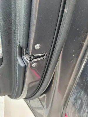 Foto de CERRADURA PUERTA DELANTERA DERECHA MERCEDES-BENZ CLASE E (BM 213) BERLINA
