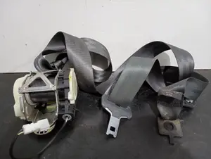 Foto de CINTURON SEGURIDAD TRASERO DERECHO RENAULT CLIO III referencia 33055854D