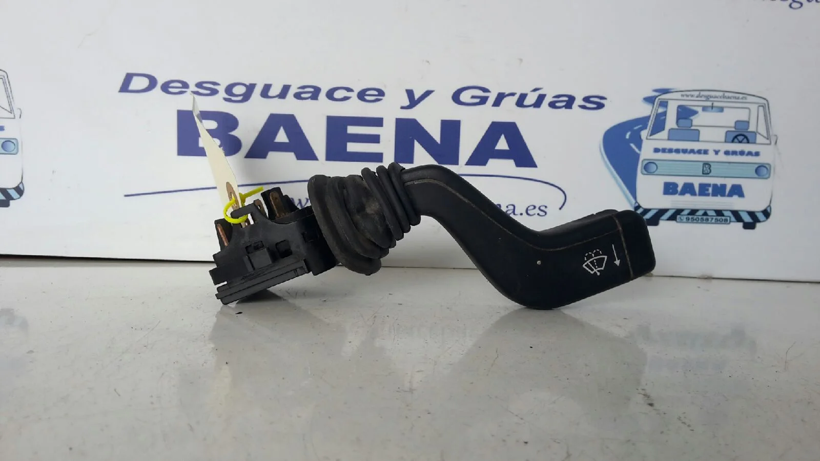Foto de MANDO LIMPIA SIN MARCA SIN MODELO referencia 090243395501392