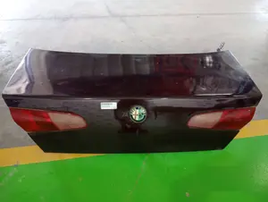 Foto de PORTON TRASERO ALFA ROMEO 166
