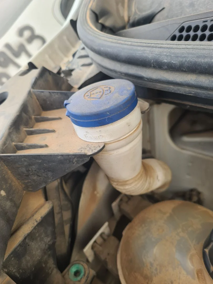 Foto de DEPOSITO LIMPIA PEUGEOT EXPERT FURGÓN