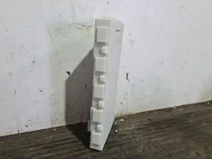 Foto de CAJA RELES / FUSIBLES BMW SERIE 1 BERLINA 3P (F21) referencia 873350502 foto 2