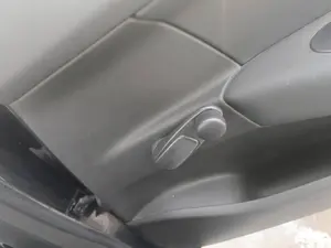 Foto de MANETA ELEVALUNAS TRASERA DERECHA CITROEN C4 BERLINA
