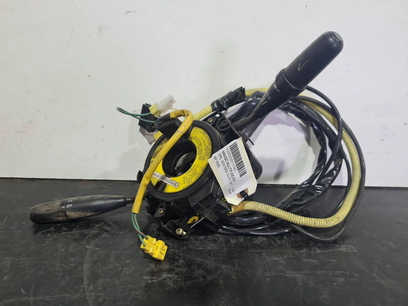 Foto de MANDO MULTIFUNCION OPEL MONTEREY referencia 89716393