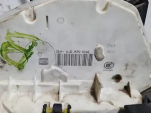 Foto de CERRADURA PUERTA TRASERA DERECHA SEAT IBIZA BERLINA (6J5) referencia 6J0839016E foto 4