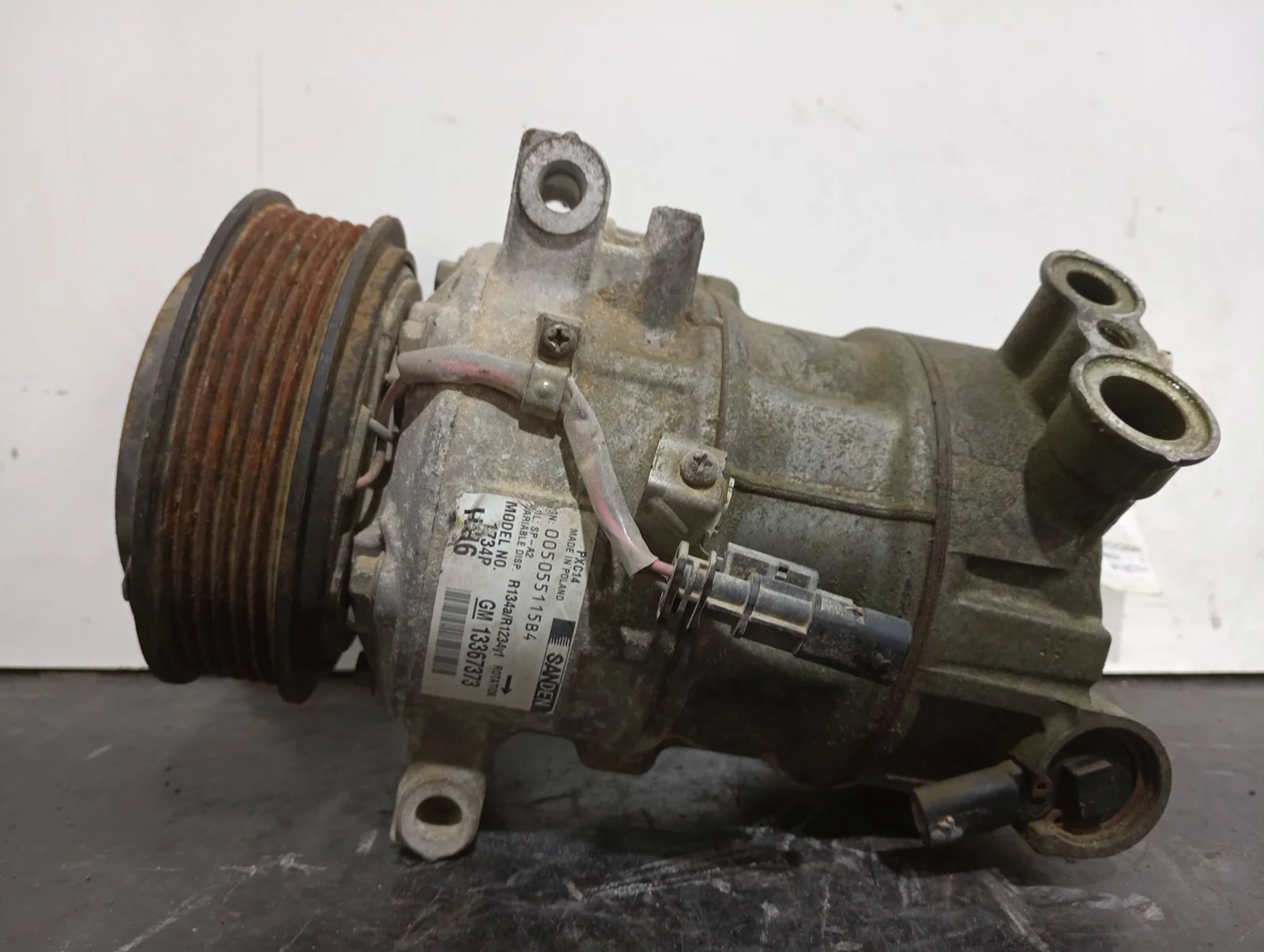 Foto de COMPRESOR AIRE ACONDICIONADO OPEL INSIGNIA BERLINA referencia 13367373