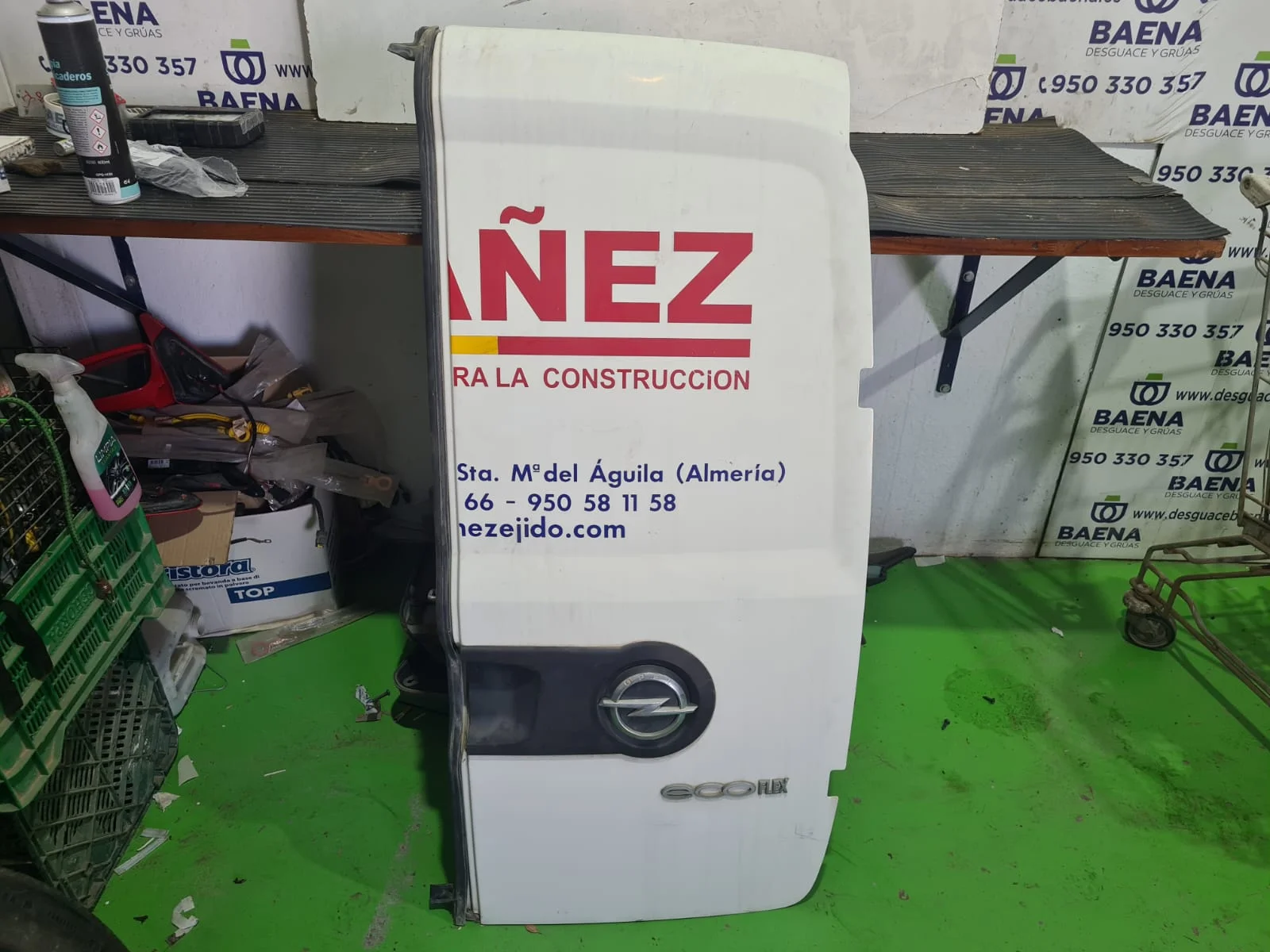 Foto de PORTON TRASERO DERECHO OPEL COMBO D