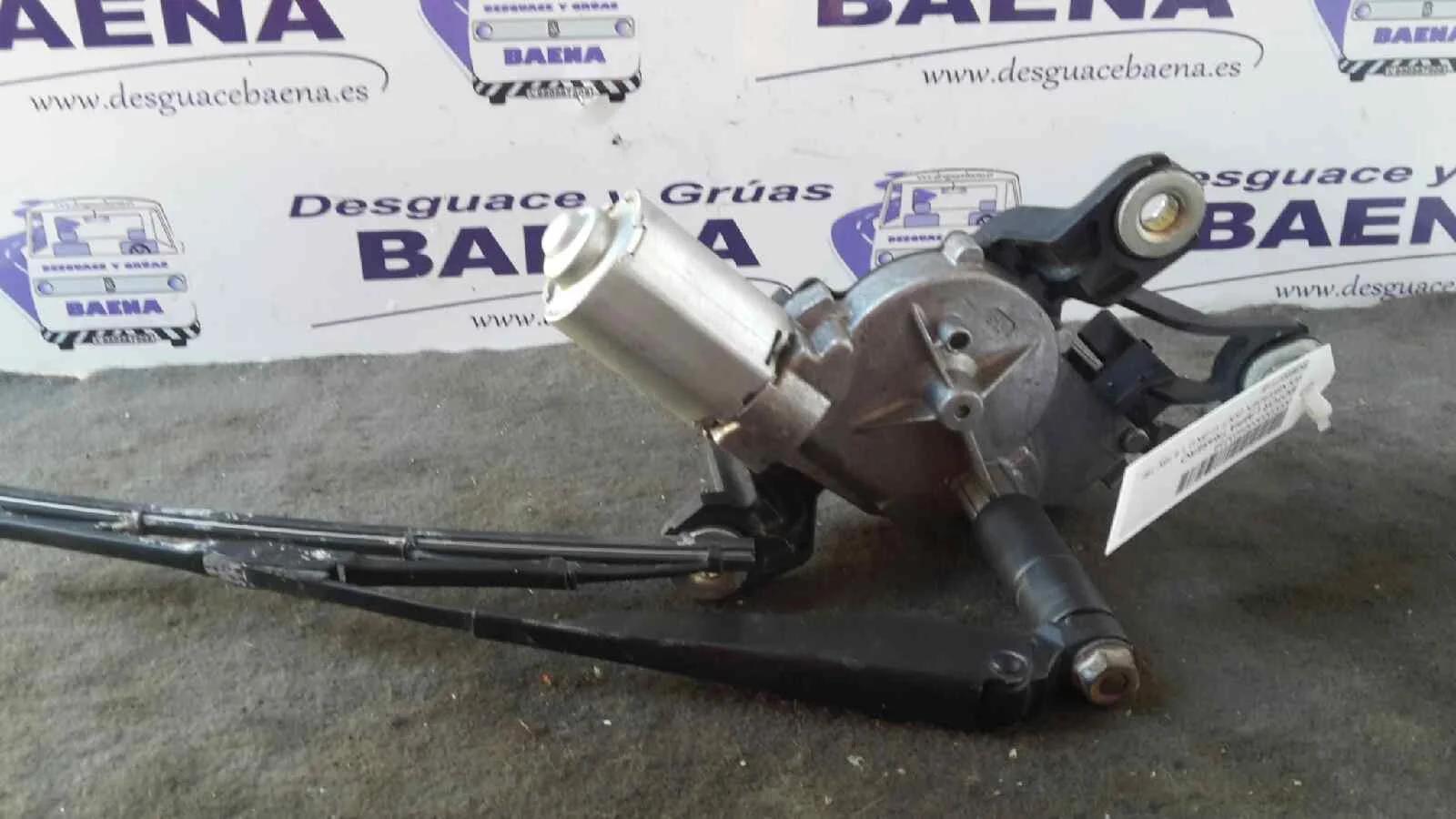 Foto de MOTOR LIMPIA TRASERO SIN MARCA SIN MODELO referencia 5K6955711B
