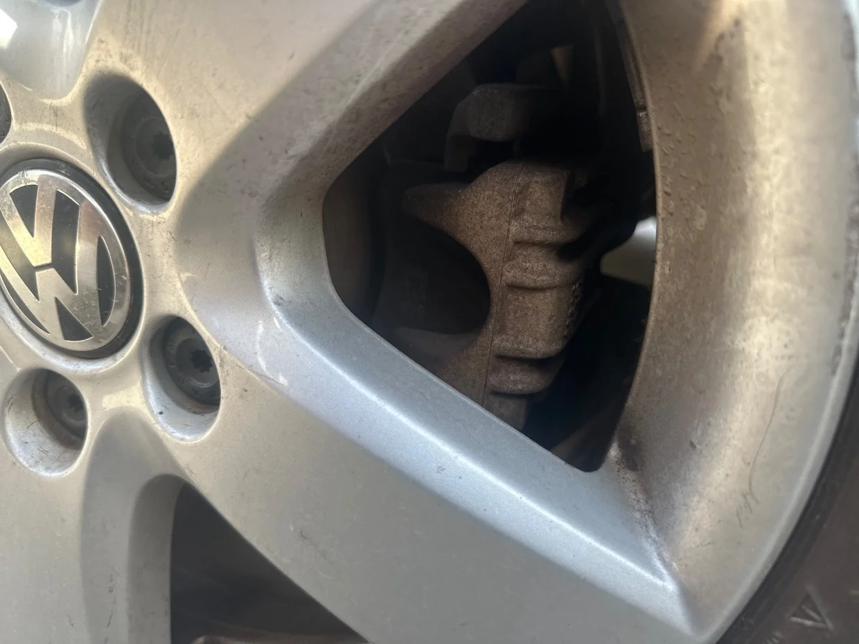 Foto de PINZA DE FRENO TRASERA DERECHA VOLKSWAGEN GOLF V (1K1)(10.2003)