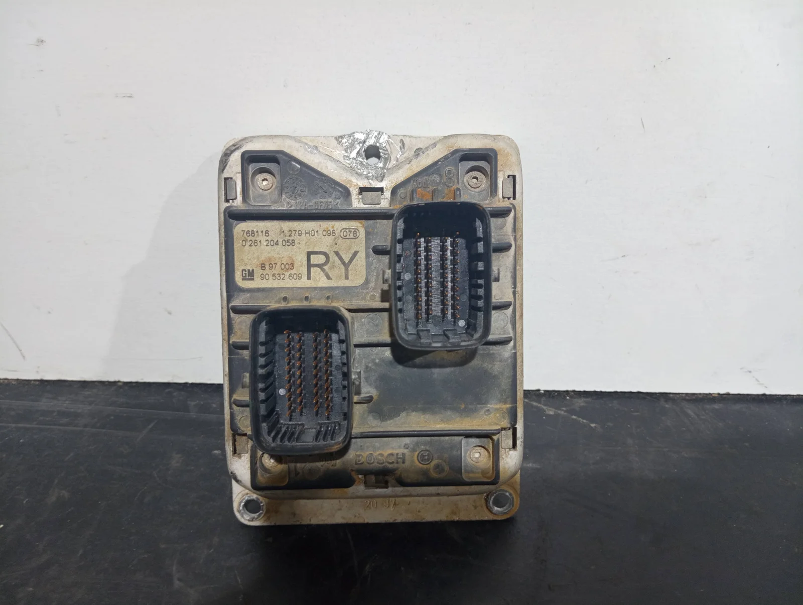 Foto de CENTRALITA MOTOR UCE OPEL CORSA B referencia 90532609