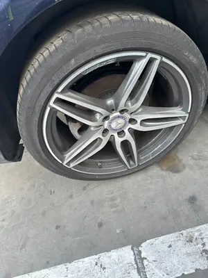 Foto de MANGUETA TRASERA DERECHA MERCEDES-BENZ CLASE E (BM 213) BERLINA