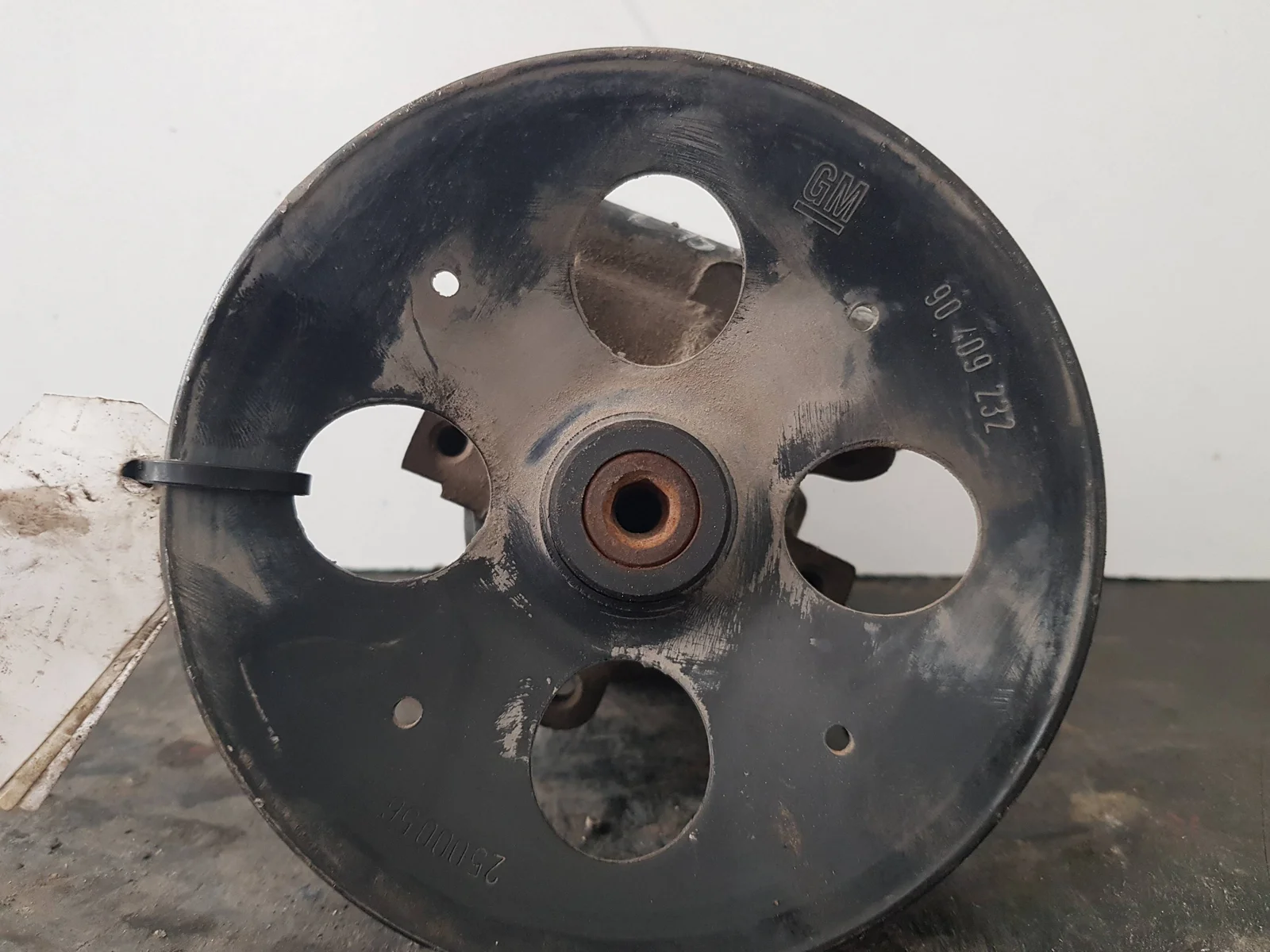 Foto de BOMBA DIRECCION OPEL CORSA B referencia 90409232