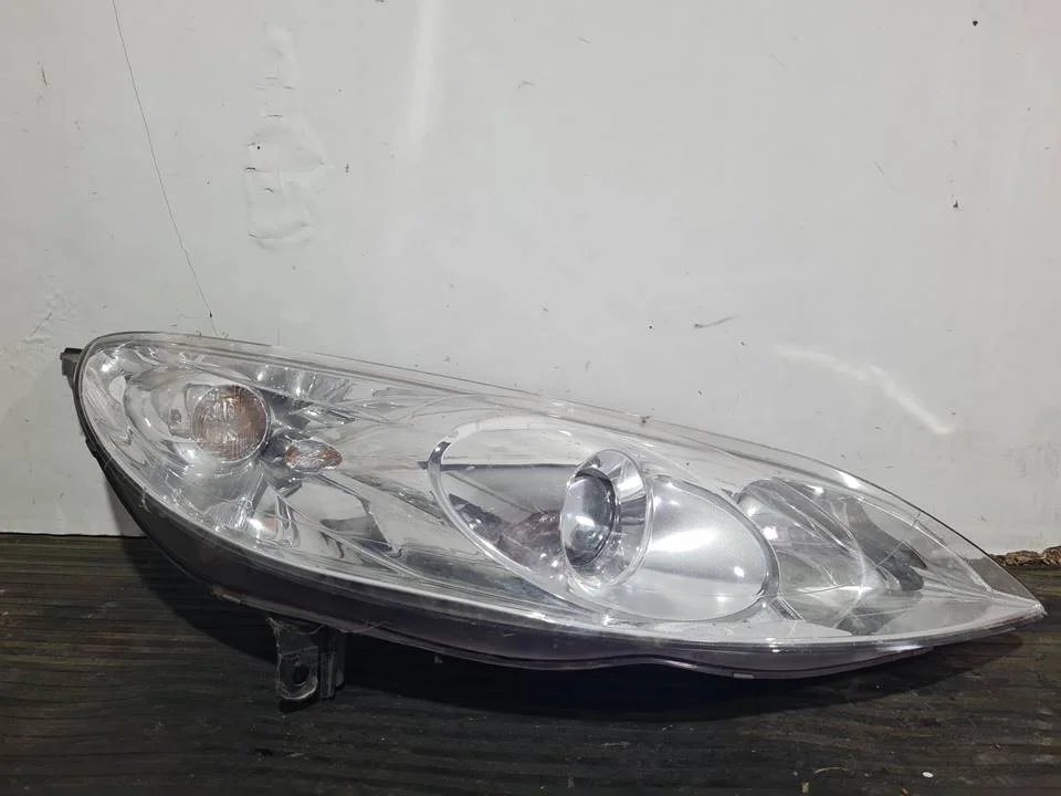 Foto de FARO DERECHO PEUGEOT 407 referencia 85501134H