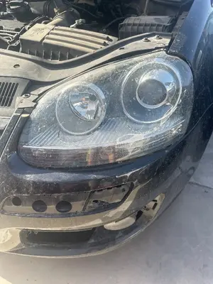 Foto de FARO IZQUIERDO VOLKSWAGEN GOLF V (1K1)(10.2003)