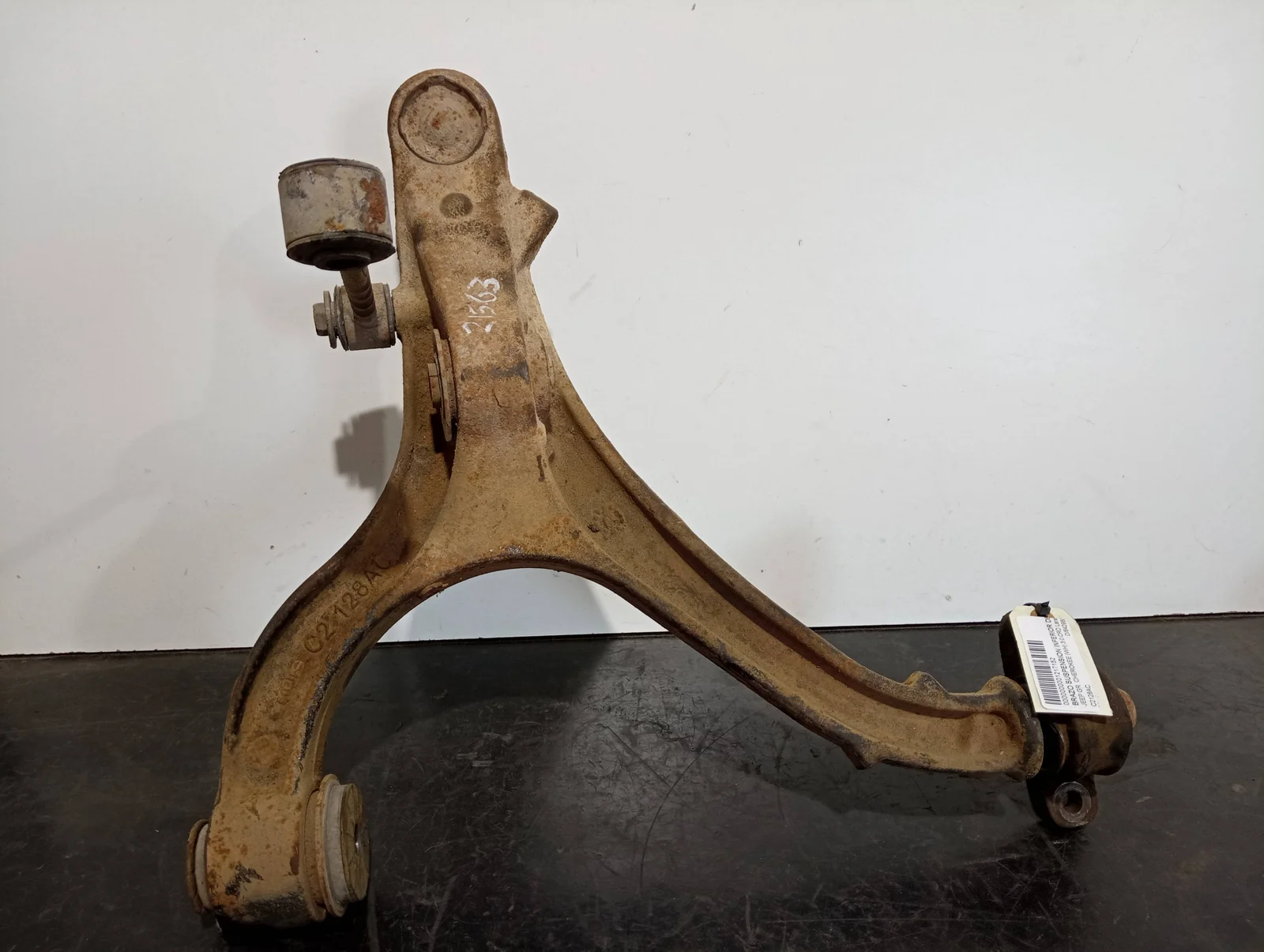 Foto de BRAZO SUSPENSION INFERIOR DELANTERO DERECHO JEEP GRAND CHEROKEE (WH) referencia C2128AC