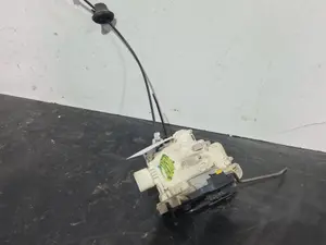 Foto de CERRADURA PUERTA DELANTERA IZQUIERDA AUDI A4 AVANT (8E) referencia -- foto 2