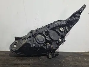 Foto de FARO DERECHO PEUGEOT 208 referencia 9810805880 foto 4