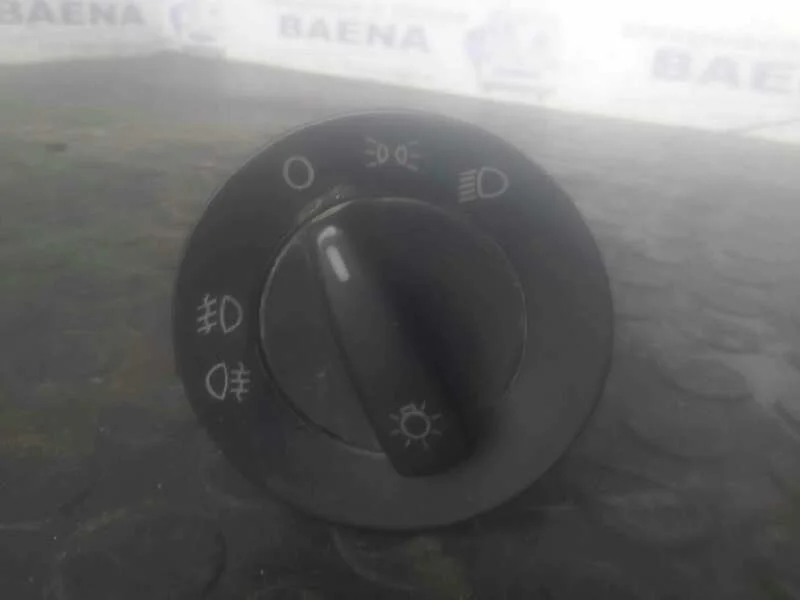 Foto de MANDO LUCES SEAT IBIZA (6K1) referencia 1C0941531A