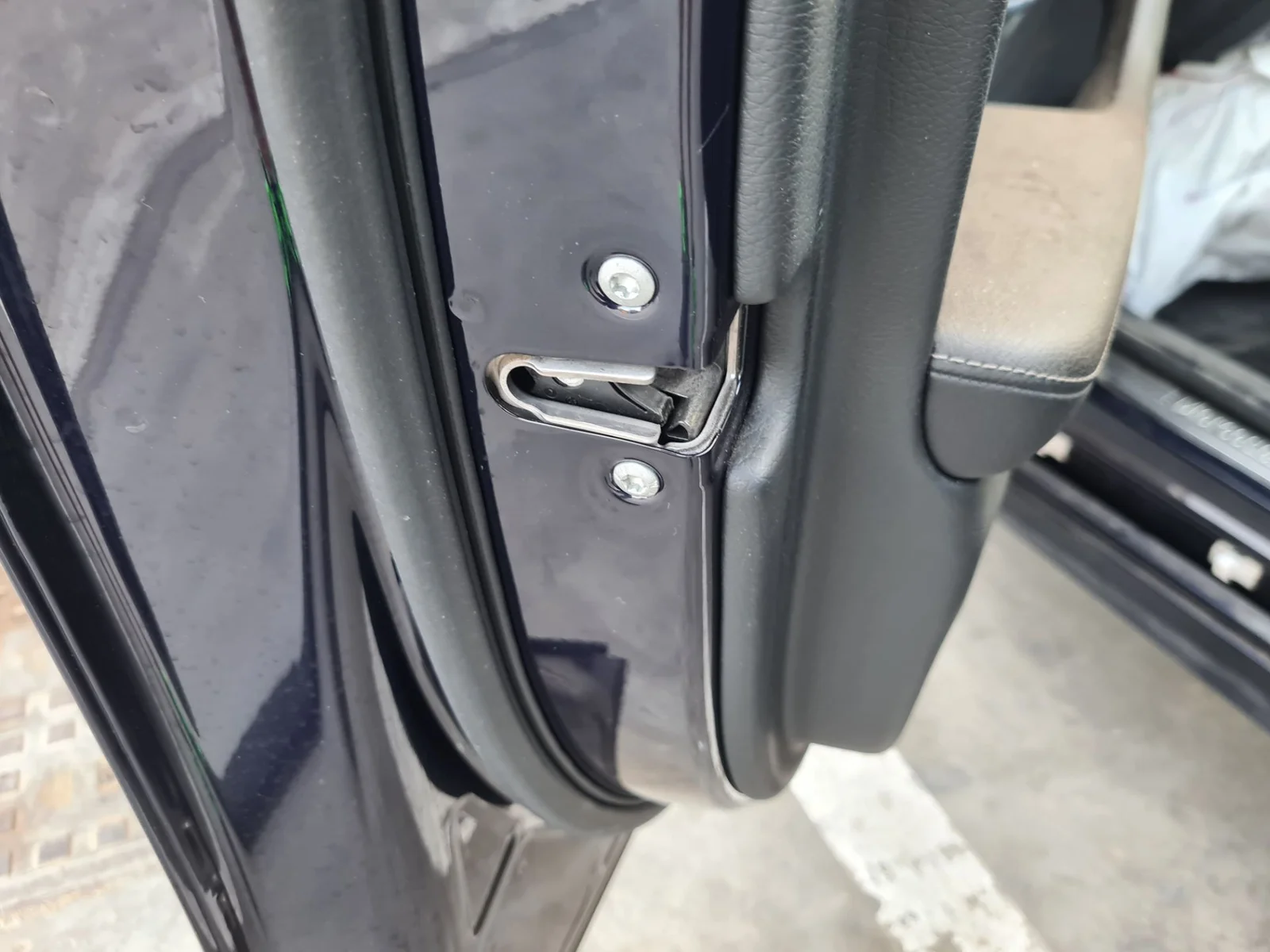 Foto de CERRADURA PUERTA DELANTERA IZQUIERDA MERCEDES-BENZ CLASE E (BM 213) BERLINA