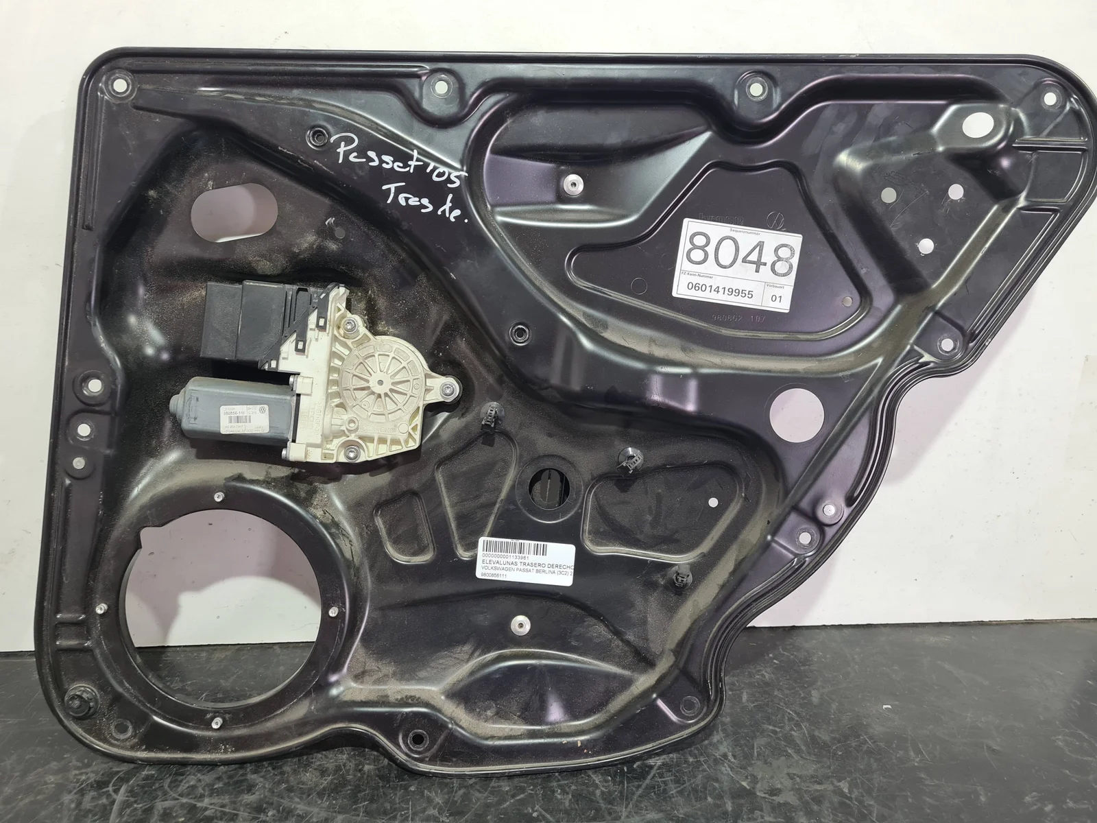 Foto de ELEVALUNAS TRASERO DERECHO VOLKSWAGEN PASSAT BERLINA (3C2) referencia 9800856111