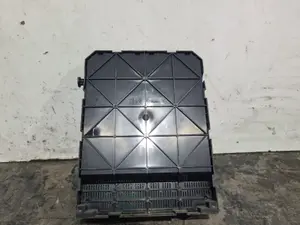 Foto de CAJA RELES / FUSIBLES CITROEN C3 referencia 9664156780 foto 5
