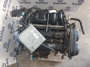 Foto de MOTOR COMPLETO FORD FOCUS BERLINA (CAP) referencia D/182B9000 foto 2
