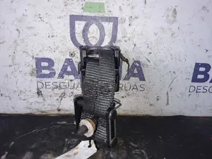 Foto de CINTURON SEGURIDAD TRASERO CENTRAL SIN MARCA SIN MODELO referencia 02310228 foto 2