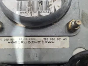 Foto de AIRBAG DELANTERO IZQUIERDO VOLKSWAGEN PASSAT BERLINA (3B2) referencia 3B0880201AM foto 3