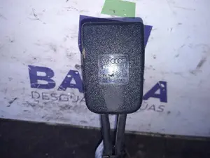 Foto de CINTURON SEGURIDAD TRASERO DERECHO SIN MARCA SIN MODELO referencia 86785773 foto 3