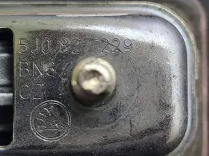 Foto de MANETA EXTERIOR PORTON SIN MARCA SIN MODELO referencia 5J0827229 foto 3