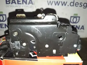Foto de CERRADURA PUERTA TRASERA IZQUIERDA SIN MARCA SIN MODELO referencia 7L0839015A foto 3