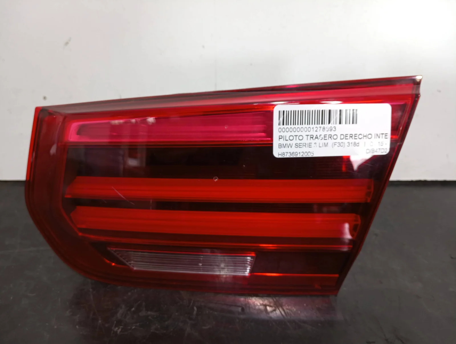 Foto de PILOTO TRASERO DERECHO INTERIOR BMW SERIE 3 BERLINA (F30N) referencia H8736912005