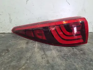 Foto de PILOTO TRASERO IZQUIERDO KIA SPORTAGE (QL) referencia 92401F11