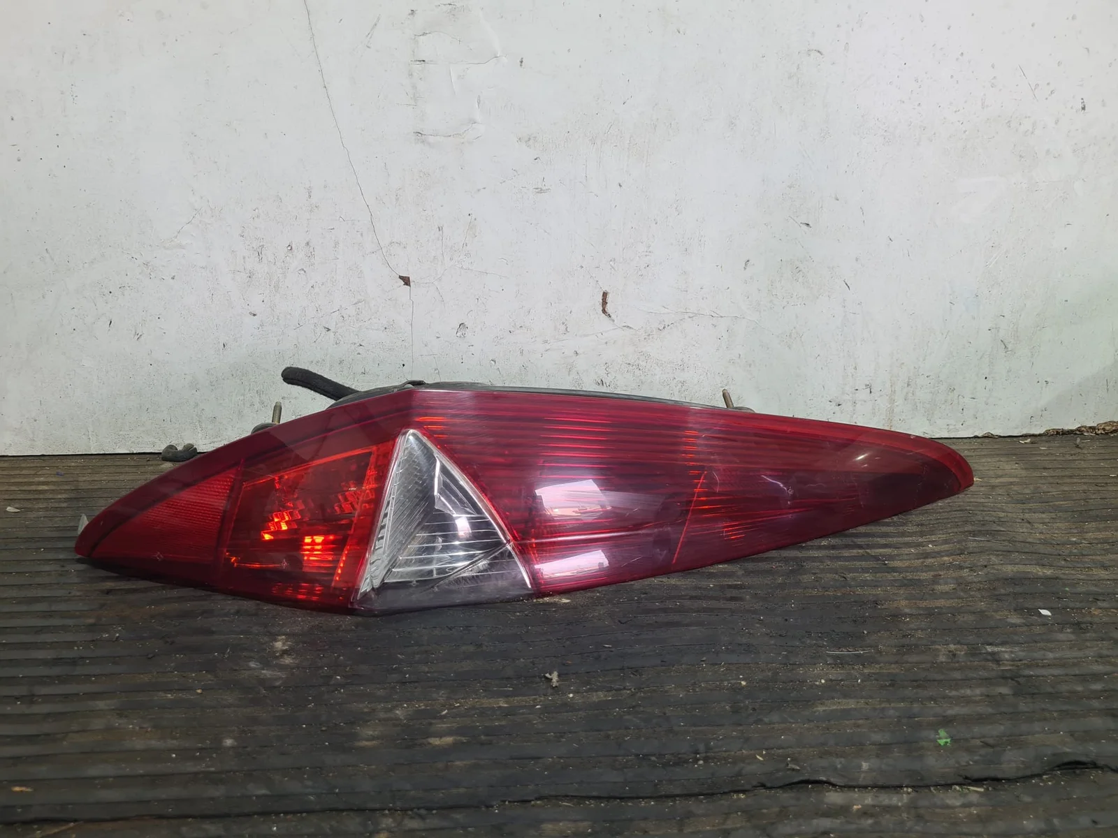 Foto de PILOTO TRASERO IZQUIERDO FIAT II PUNTO (188) BERLINA referencia 286201