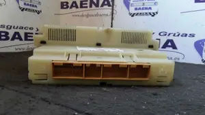 Foto de MANDO CLIMATIZADOR VOLKSWAGEN PASSAT BERLINA (3B2) referencia 5HB00761702 foto 2