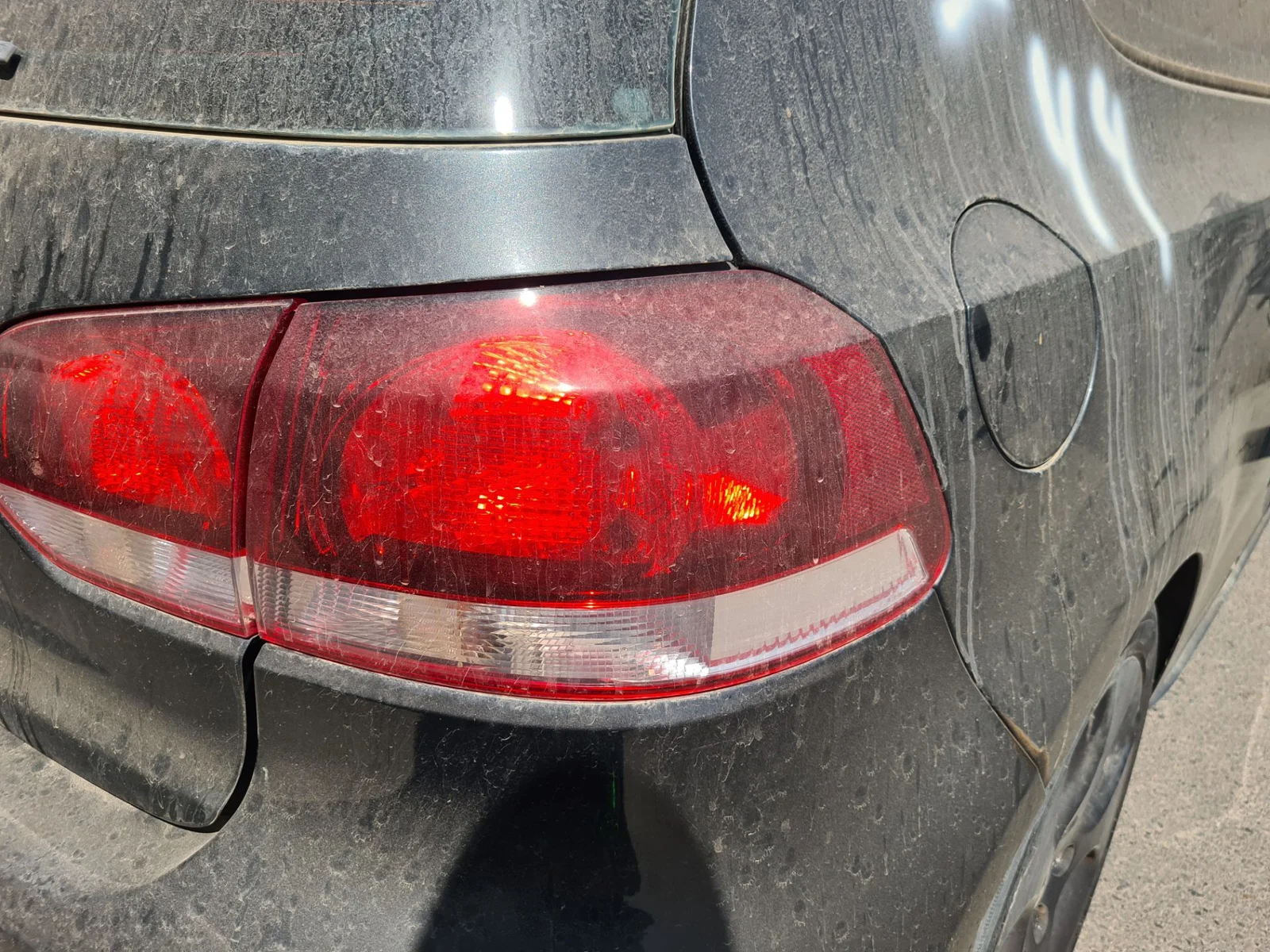 Foto de PILOTO TRASERO DERECHO VOLKSWAGEN GOLF VI (5K1)(10.2008)